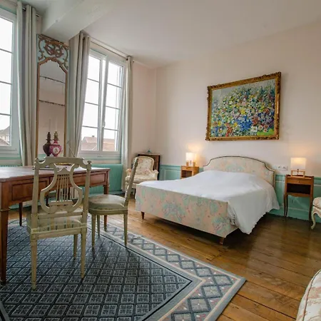 La Demeure Des Ducs Des Luxembourg Holiday home Piney